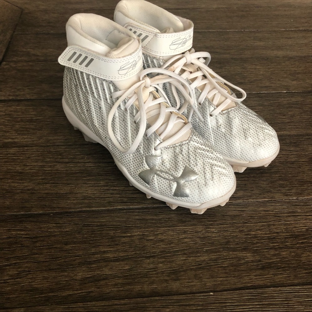 Under Armour boys Bryce Harper Baseball shoes